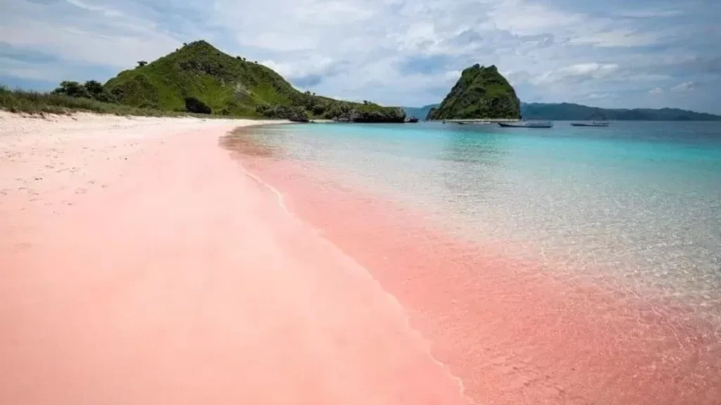 Keindahan Destinasi Wisata Dalam Negeri yang Tak Kalah Menarik