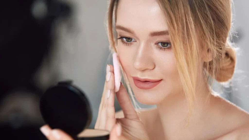 Tips Makeup Minimalist untuk Tampil Segar dan Menawan